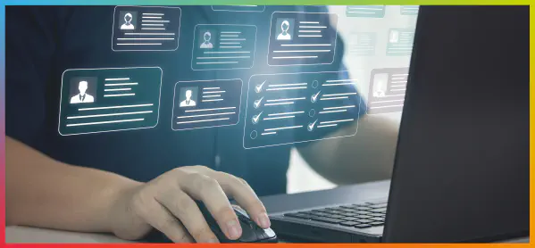 featured image Como a Adoção de Tecnologia nos RH Pode Impulsionar a Experiência do Colaborador